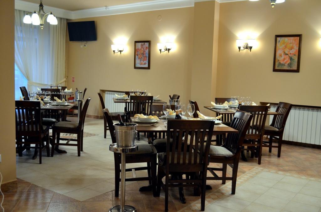 Hotel Vila Gardenia Oradea Exterior foto
